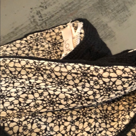 Scarf - Picture 2 of 3